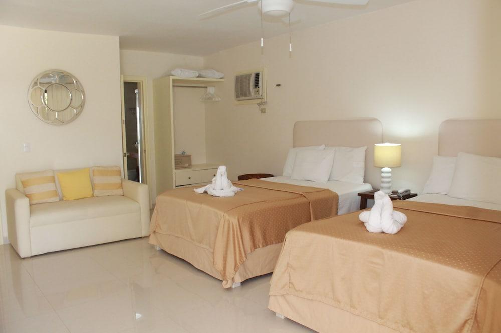 Hotel Playa La Media Luna Isla Mujeres Eksteriør bilde