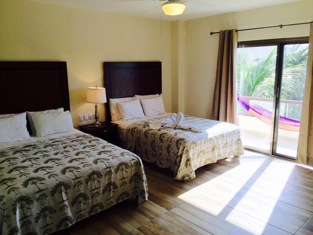 Hotel Playa La Media Luna Isla Mujeres Eksteriør bilde