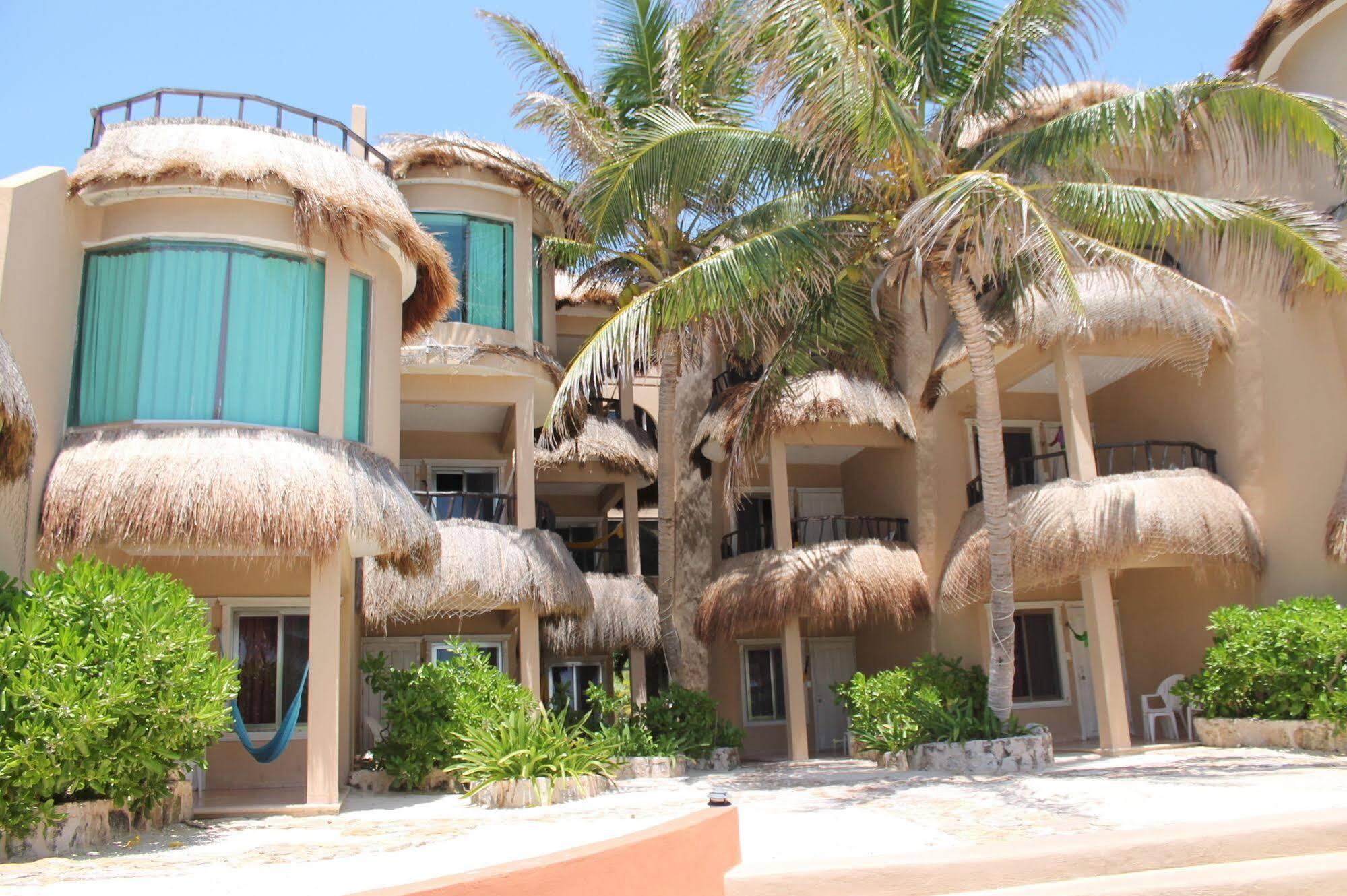 Hotel Playa La Media Luna Isla Mujeres Eksteriør bilde