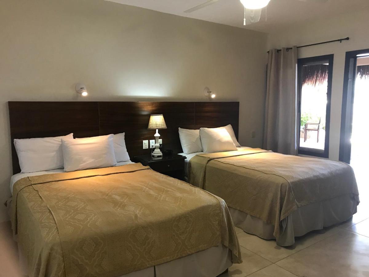Hotel Playa La Media Luna Isla Mujeres Eksteriør bilde