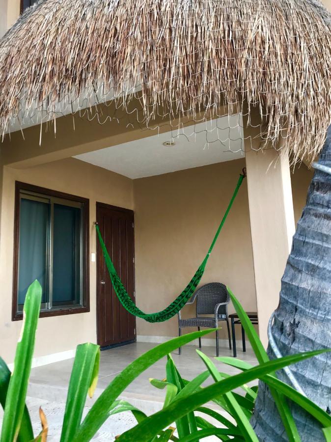 Hotel Playa La Media Luna Isla Mujeres Eksteriør bilde